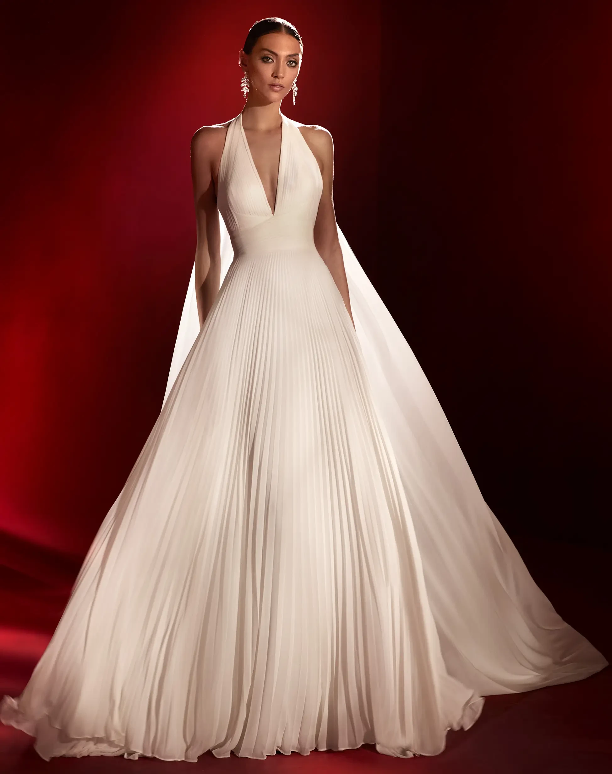 Sale Wedding Dresses: How to Shop Smart &amp; Find Your Dream Gown for Less. Desktop Image