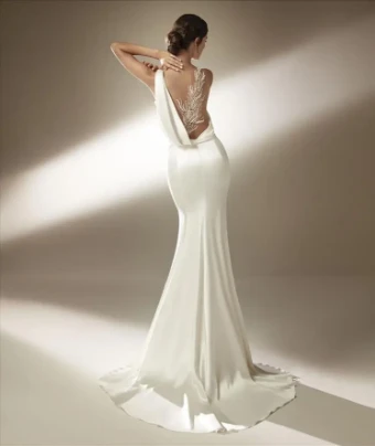 Atelier Pronovias Jennifer #1 Ivory thumbnail