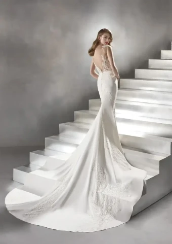 Atelier Pronovias Vicenta #3 thumbnail