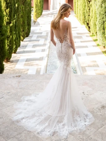 Enzoani Sale Rihanna #1 thumbnail