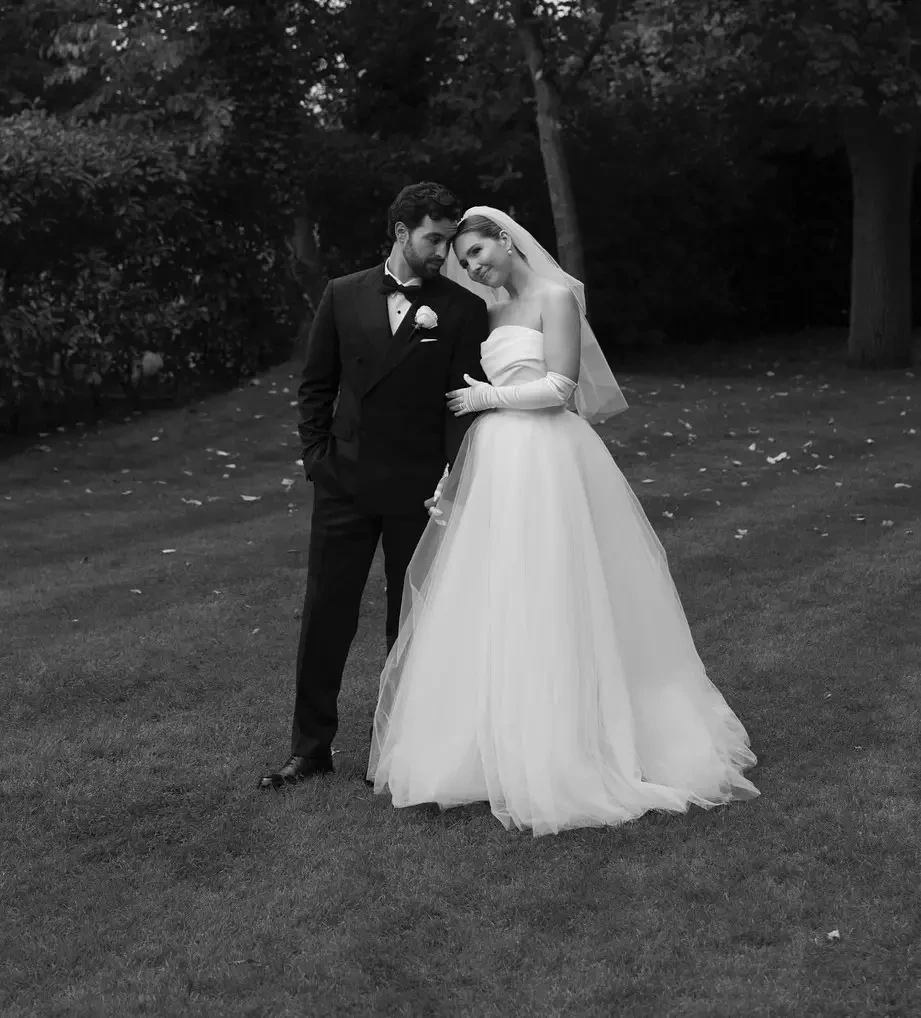 Holly & Alex. Mobile Image