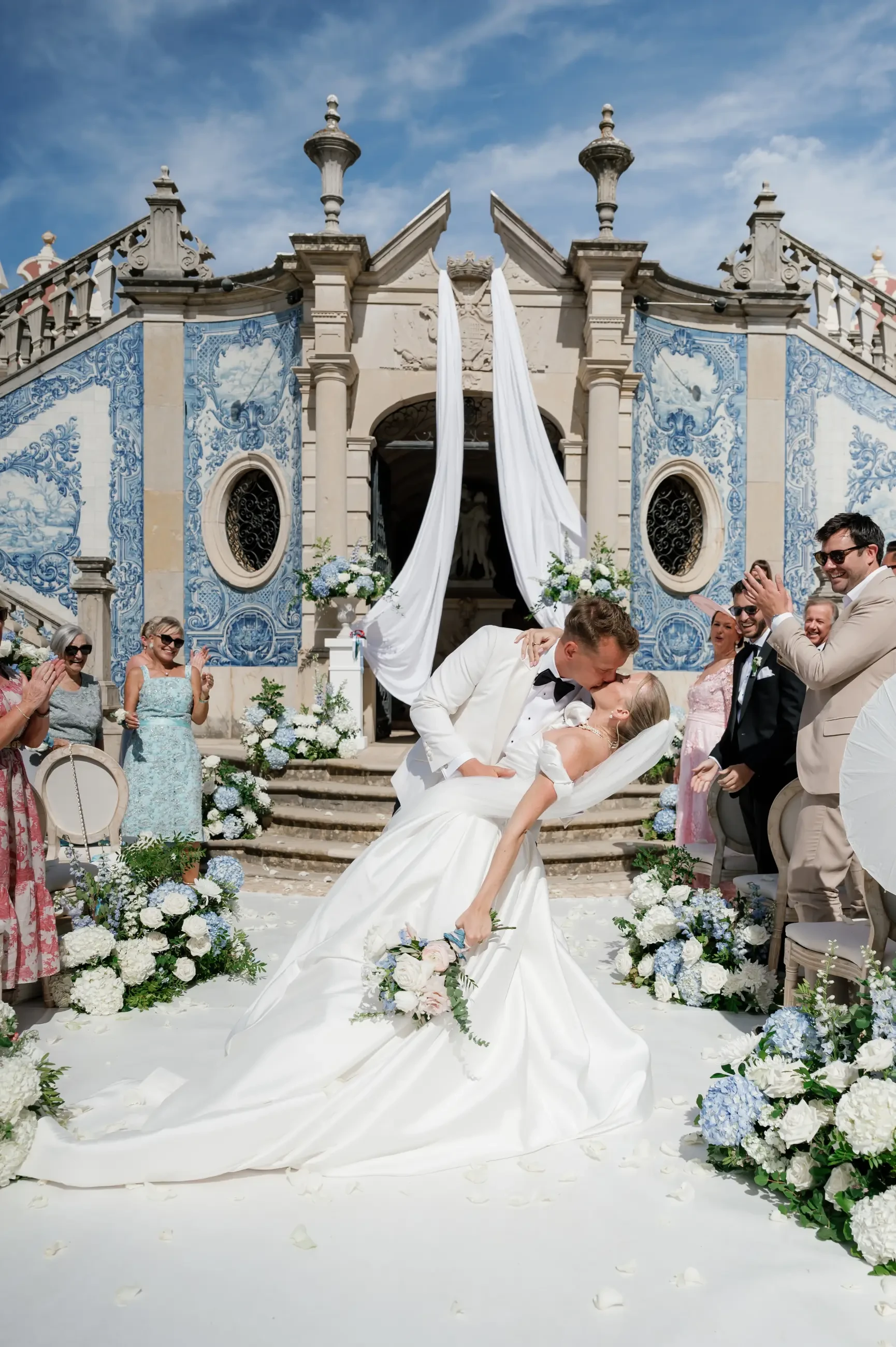 Tori & Vincent. Desktop Image